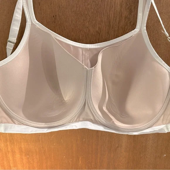 NATORI Yogi Contour Convertible Sports Bra 36 I 
EUC -  Lt Mocha/Ivory - Picture 3 of 10